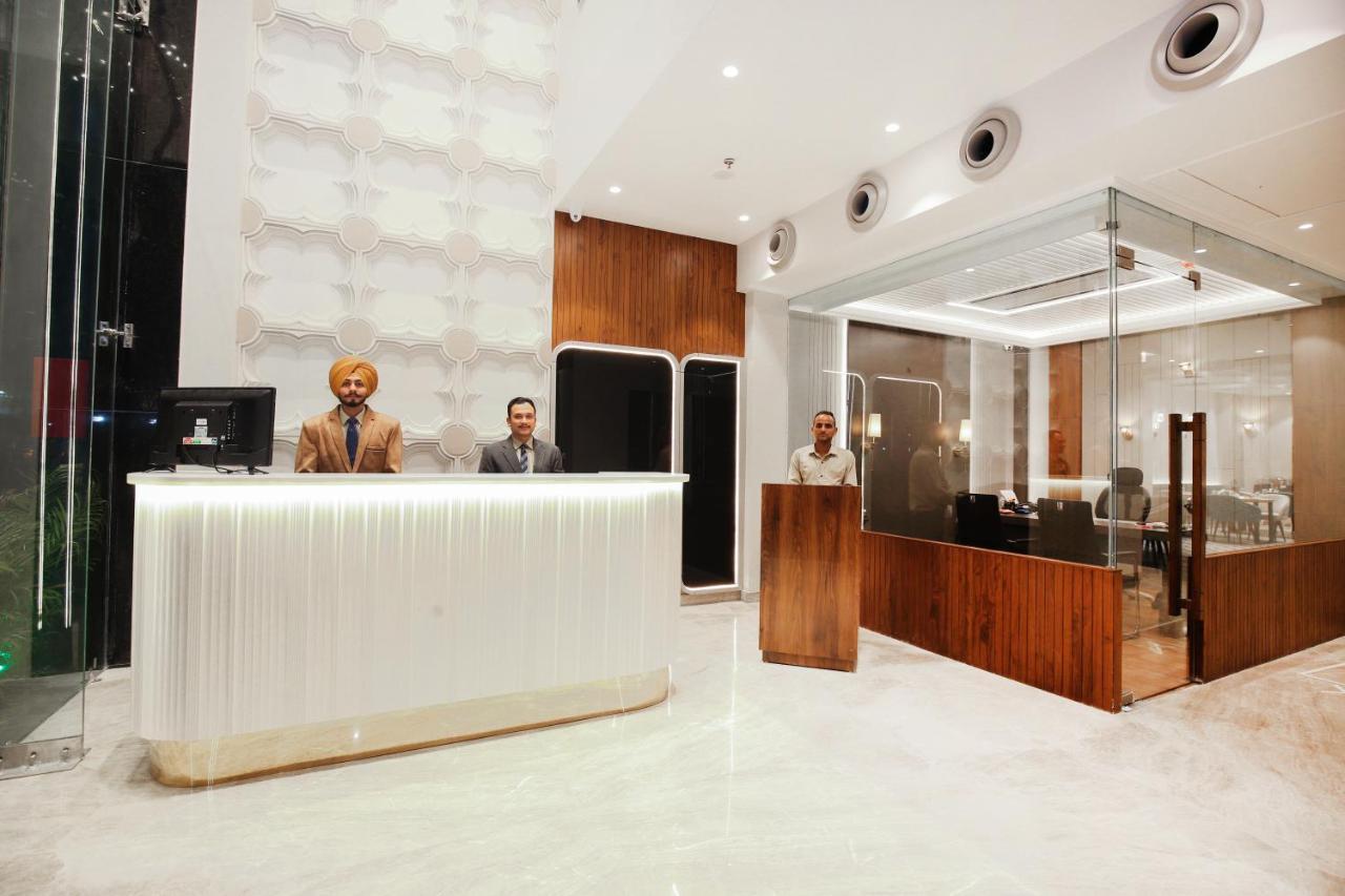 Hotel Euphoria Green Amritsar Exterior photo