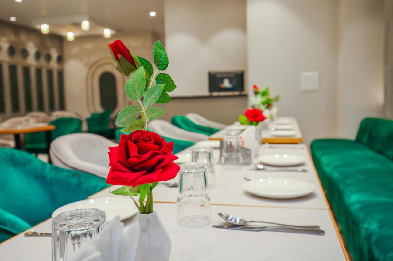 Hotel Euphoria Green Amritsar Exterior photo