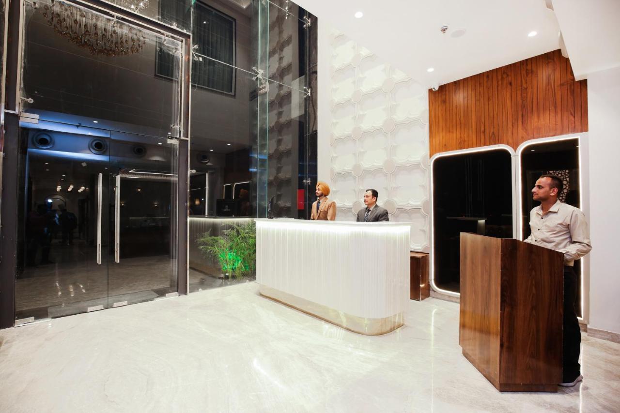 Hotel Euphoria Green Amritsar Exterior photo
